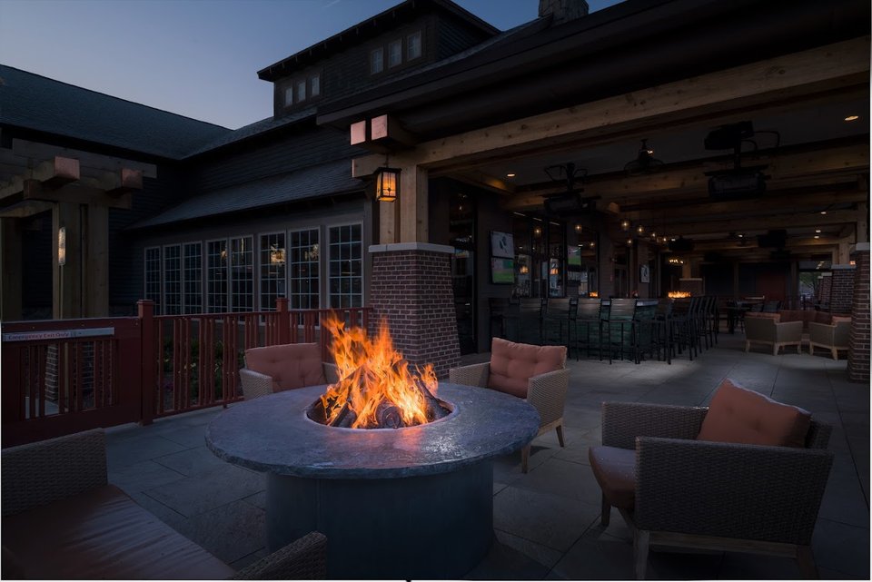 Craft beer bar with a grill and dining room.